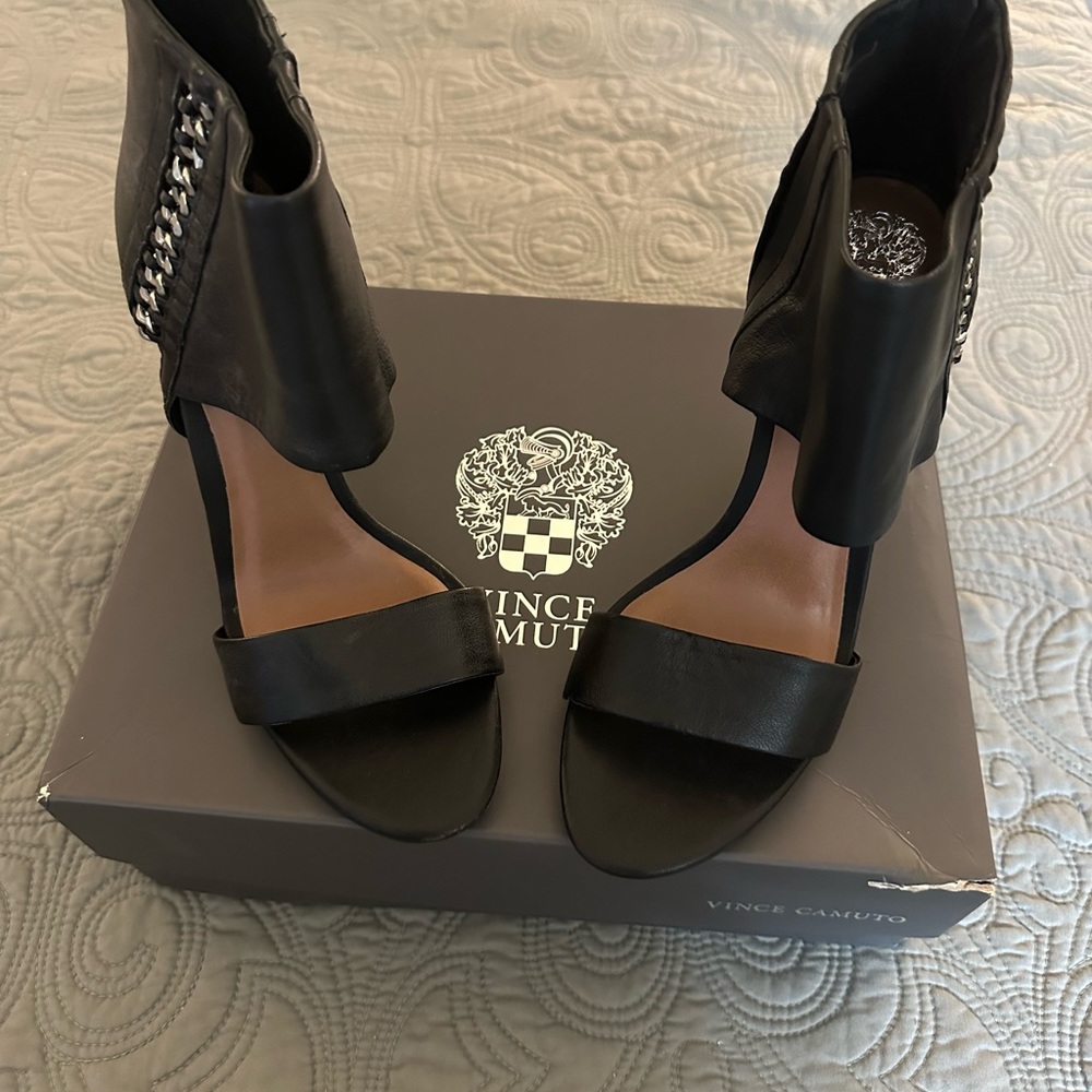 Vince Camuto brand new inbox